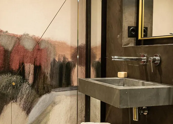 別荘 L'arpete, Rue Trivalle